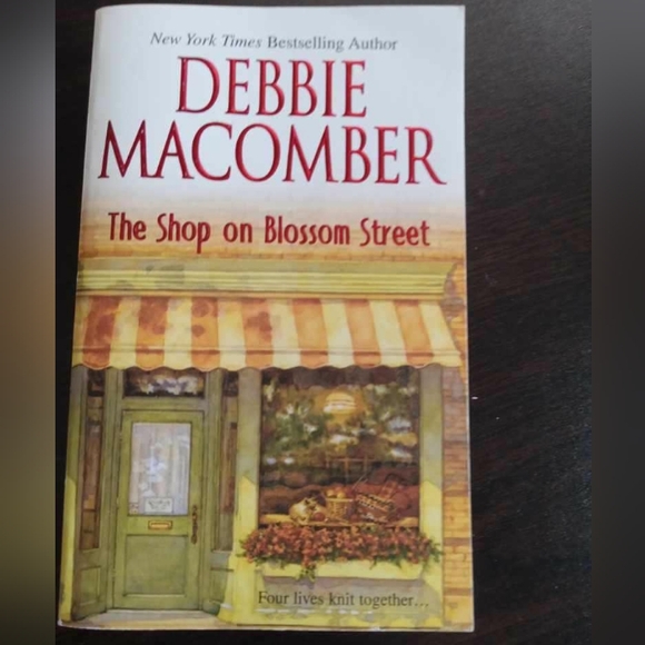 Set of 2 books Debbie MaComber - Picture 4 of 5